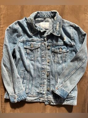 Old Navy Distressed Light Blue Denim Jacket - Women's